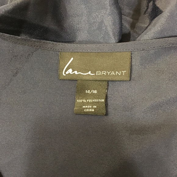 EUC Lane Bryant Navy Embellished Top Size 14/16 - Picture 5 of 7